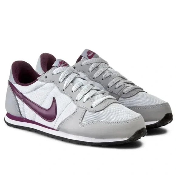 Nike Shoes Nike Genicco Women Sneakers Poshmark
